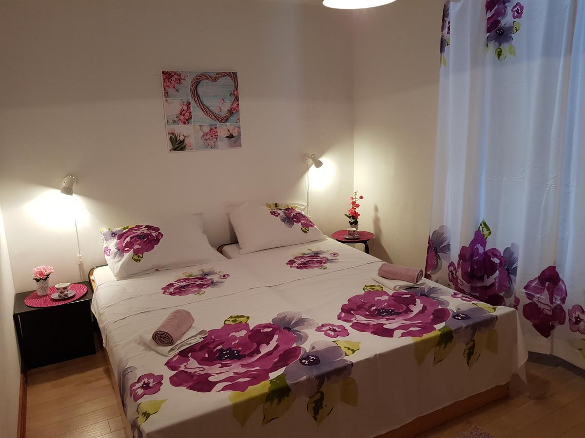 Apartmani Zoric Vodice Exterior photo