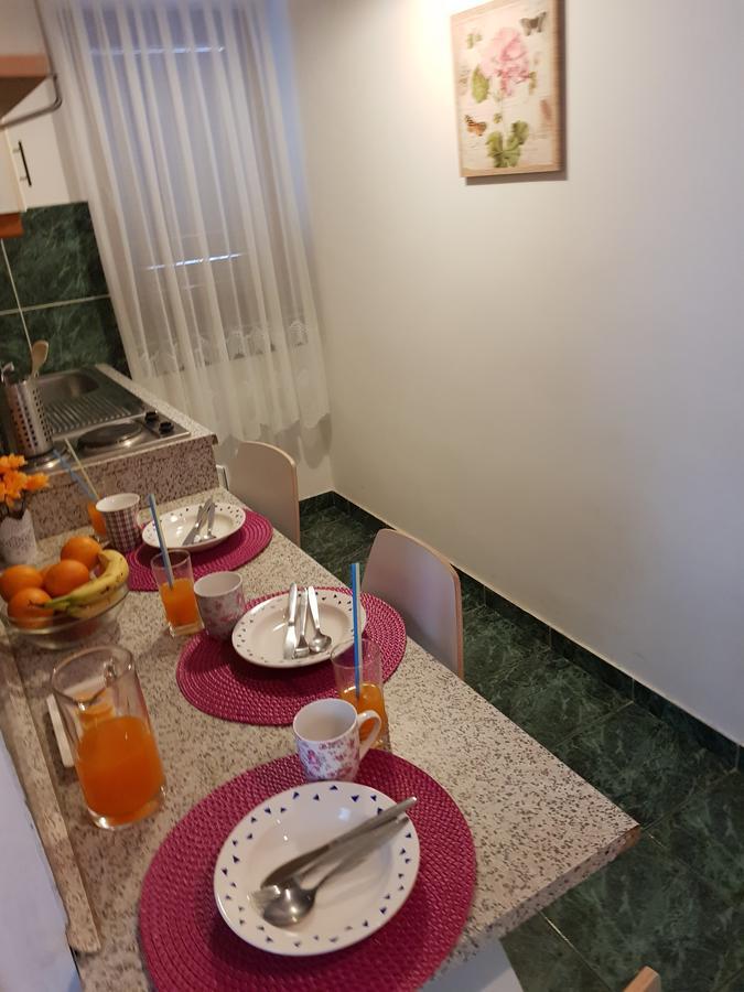 Apartmani Zoric Vodice Exterior photo